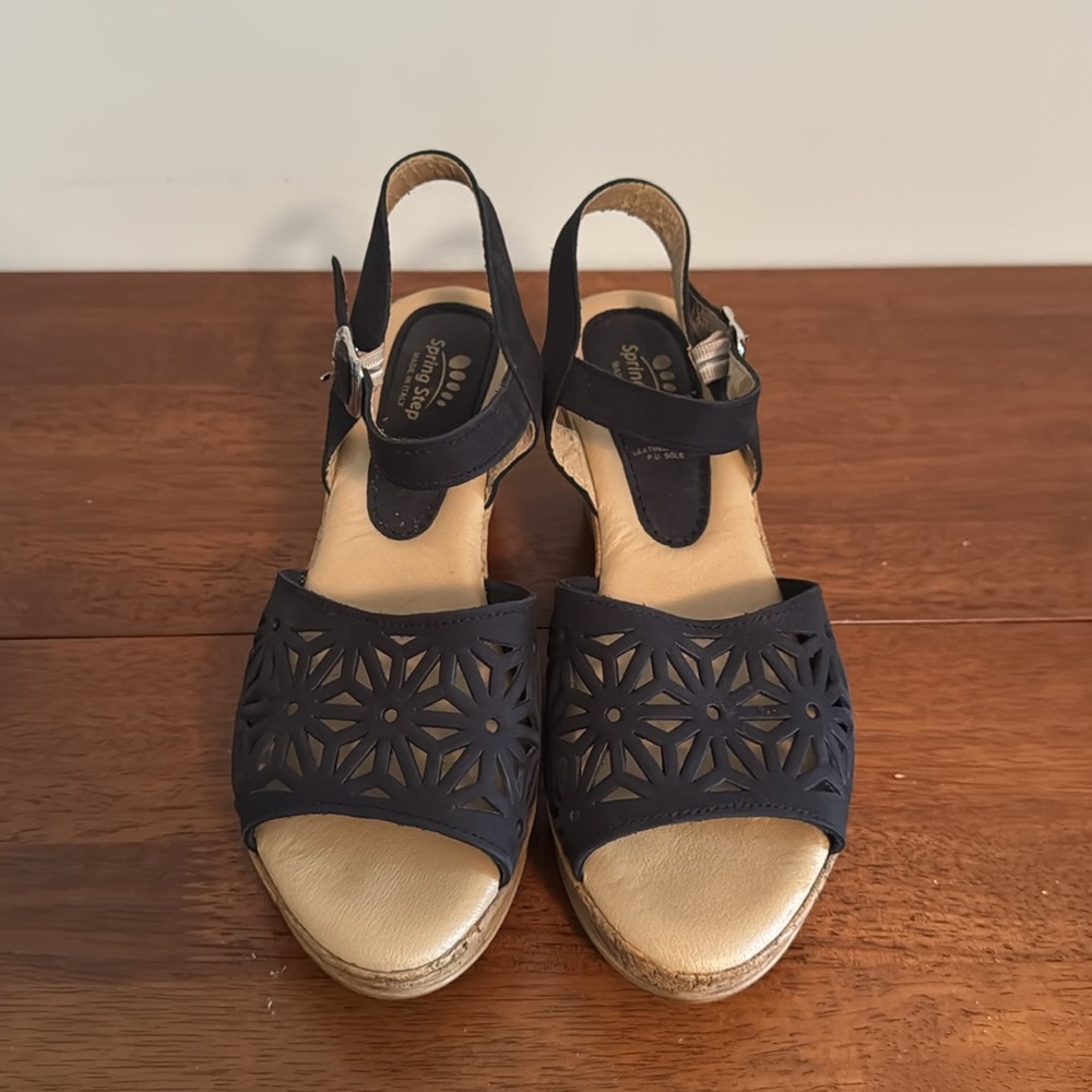 Spring Step Amelie Wedge in Black